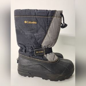 Columbia Youth Size 4 Black Gray Lined Winter Ankle Waterproof Adjustable Boots.